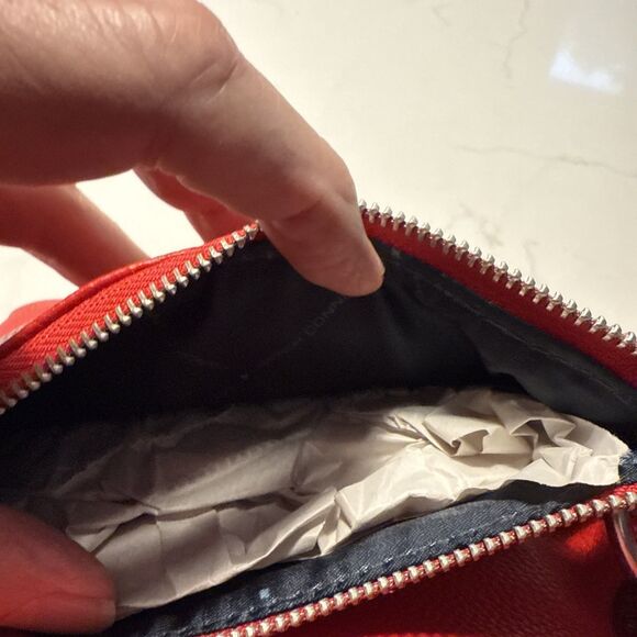 French Connection Lara Pebble Double Slim Pouches Wristlet Red FCWH24210 - Picture 8 of 9